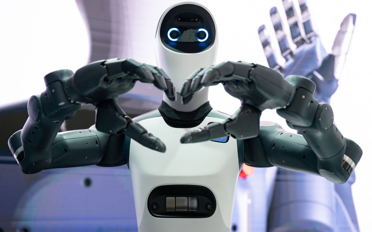 Humanoid Robots Move at Hannover Messe 2026 - DirectIndustry e-Magazine