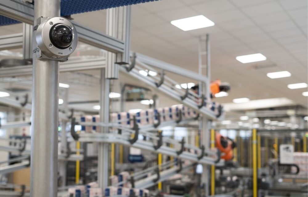 Image AI-Powered Machine Vision Helps Keep a Close Eye on Health and Safety