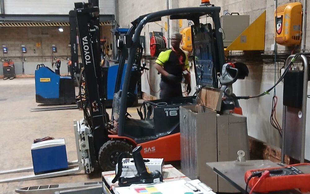 Battery inspection and charging workshop
