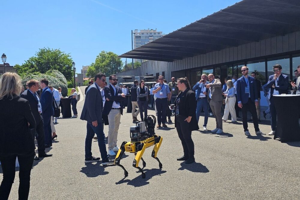 Boston Dynamics' Spot at Logiconomi