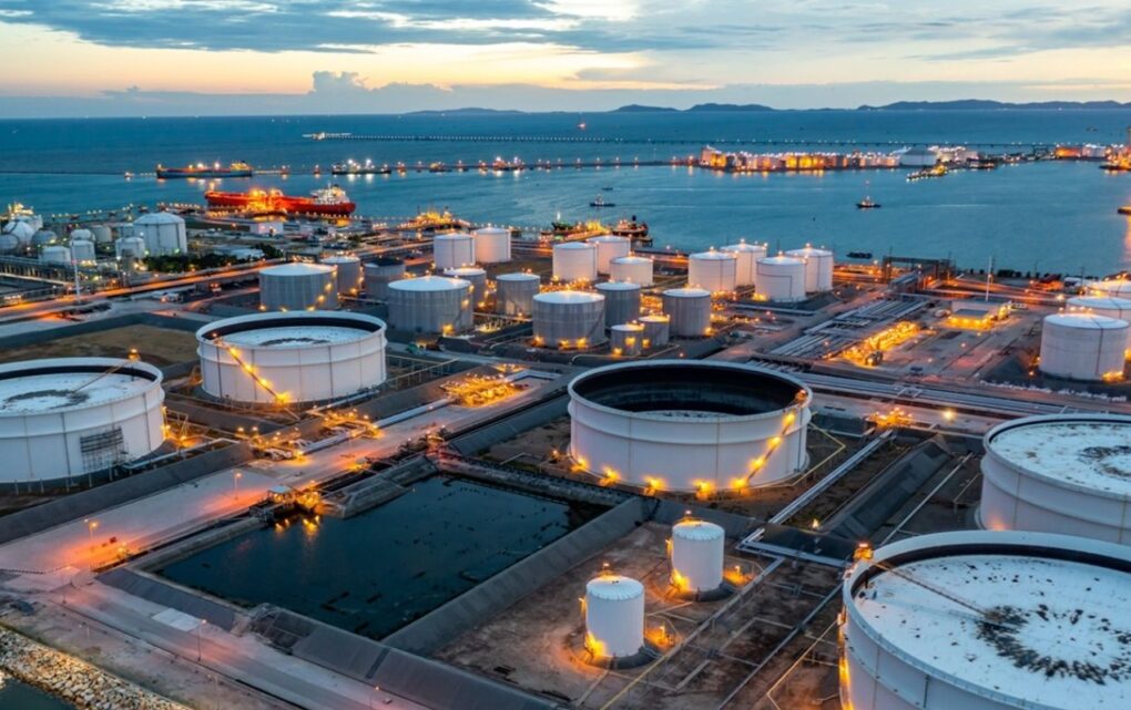 Image Improve Quality and Reduce Costs in Petrochemical Production with XRF (by Bruker)