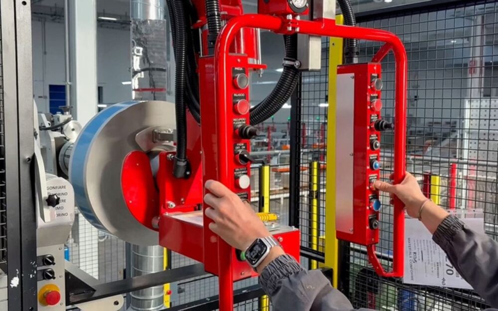 Dalmec Industrial Manipulator for Safe and Efficient Handling of Plastic Film Reels