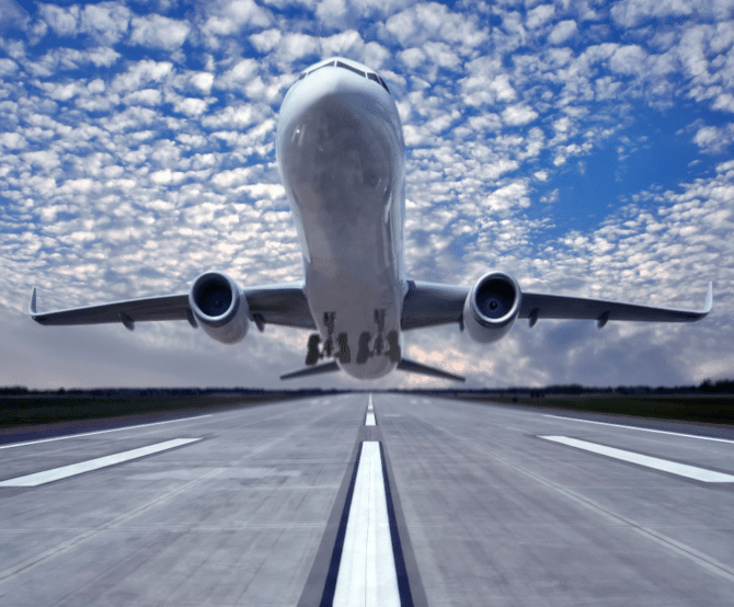 Image Can Algae-Based Fuel Make the Aviation Industry Greener?