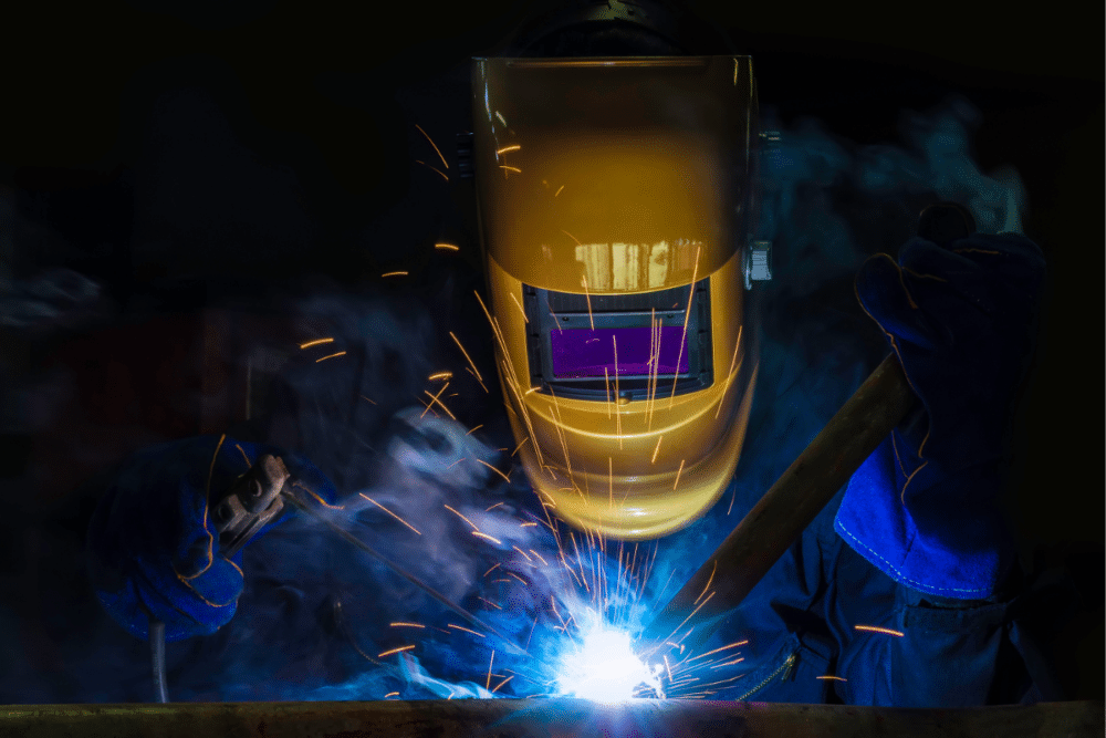 [BUYING GUIDE] How to Choose the Right Welding Mask?