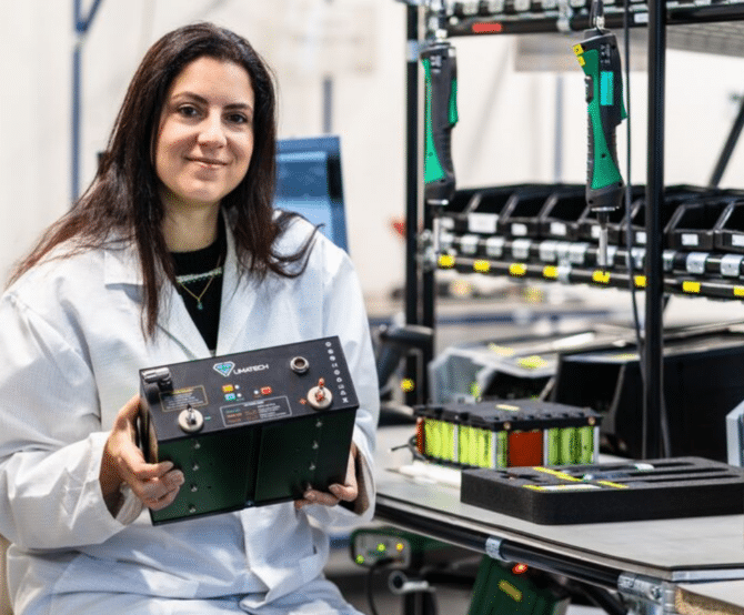 Image French Startup Limatech to Launch a Lithium Battery to Decarbonize Aviation
