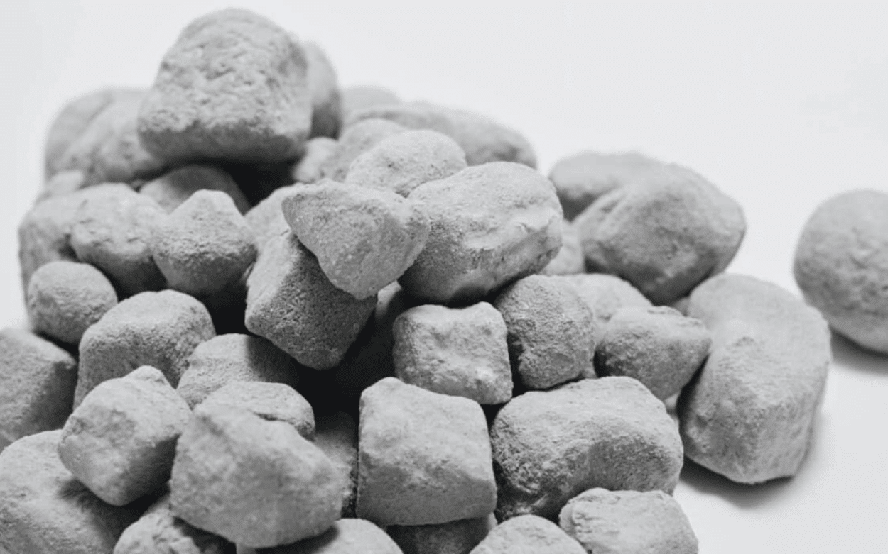 Transforming Industrial Waste into Fossils: The Néolithe Solution