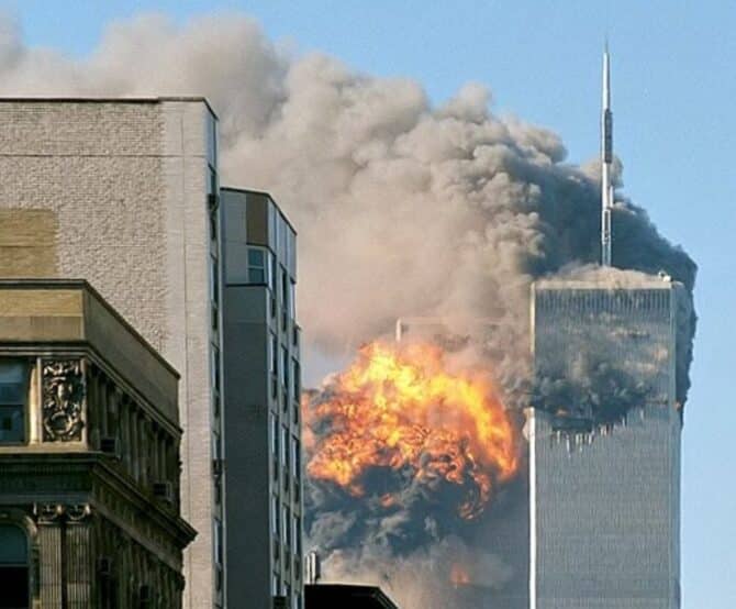 Image 9/11 Attacks: How The Twin Towers Collapsed
