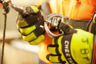 Image [Buying Guide] How to Choose the Right Protection Gloves?
