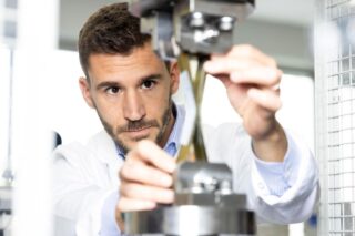 Image Hutchinson: Sealing, Fluid Management, Antivibration & Power Transmission Solutions That Secure Your Critical Equipment