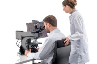 Image Choosing the Right Clinical Microscope: A Guide for Anatomic and Clinical Pathology