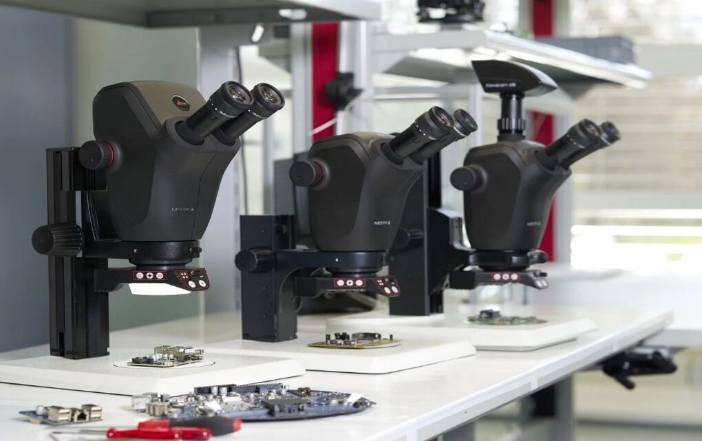 Image Key Factors to Consider When Selecting a Stereo Microscope (by Leica Microsystems)