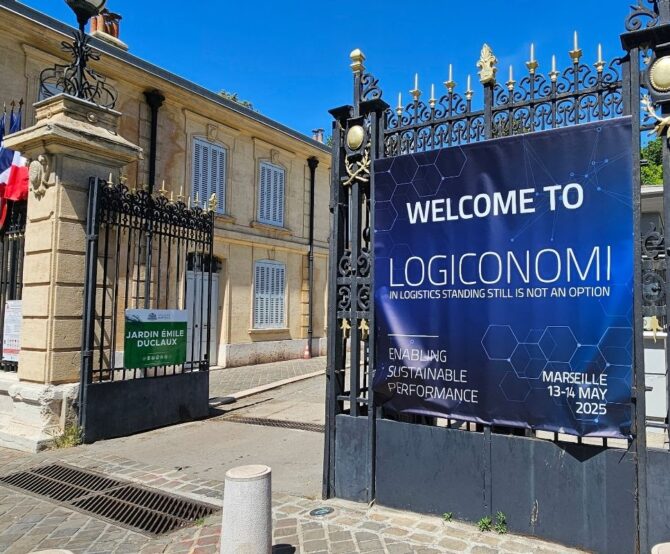 Image Logistics of Tomorrow: AI, AMRs, Humanoid Robots, and Physical AI — What We Learned at Logiconomi 2025