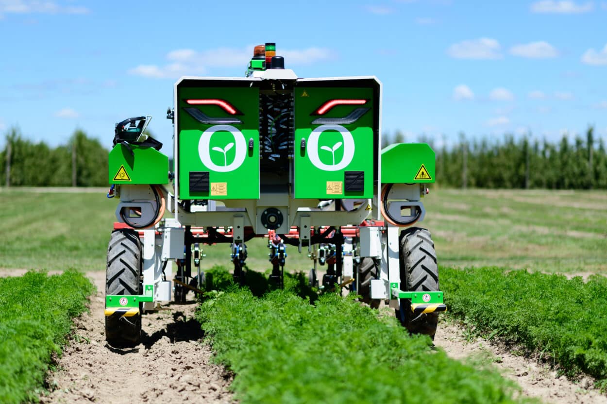 Robotic deals agriculture machine