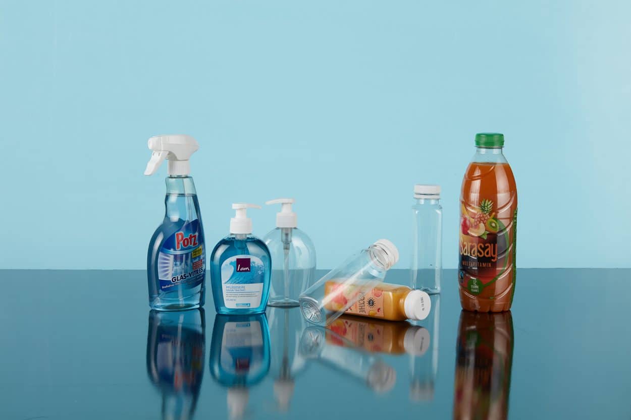 https://emag.directindustry.com/wp-content/uploads/sites/3/PET-bottles-Mibelle-Migros-1250x833.jpg