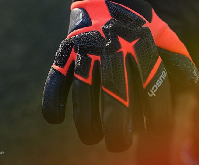 Image Reusch Teams With Carbon® to Launch the First-Ever Goalkeeper Glove With a 3D-Printed Punch Zone