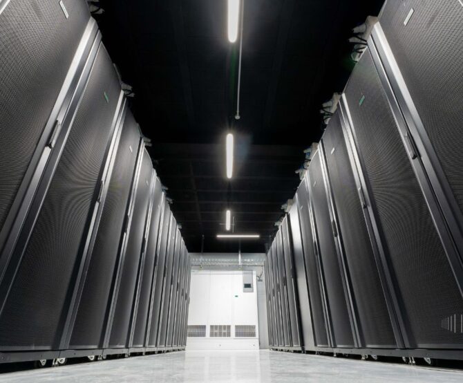 Image PHOCEA DC Raises €120 Million to Deploy an Edge Data Center Network in Marseille