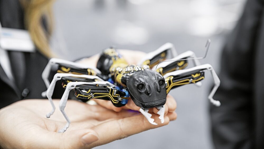 Festo Presents Its Own Version  of Autonomous Connected Equipment